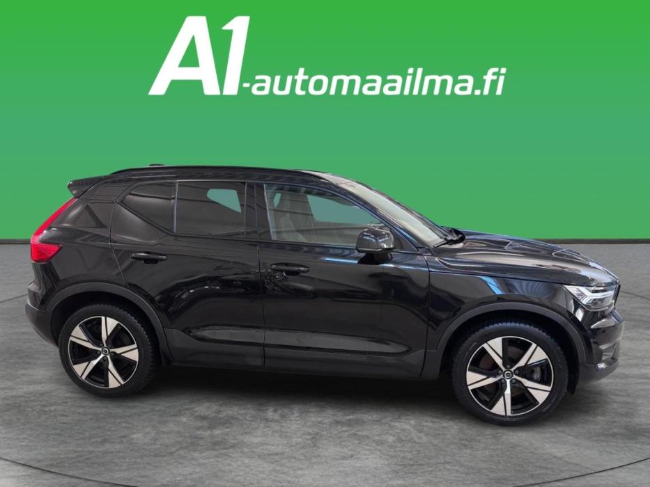 VOLVO XC40 2020