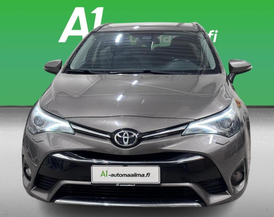 TOYOTA Avensis 2017
