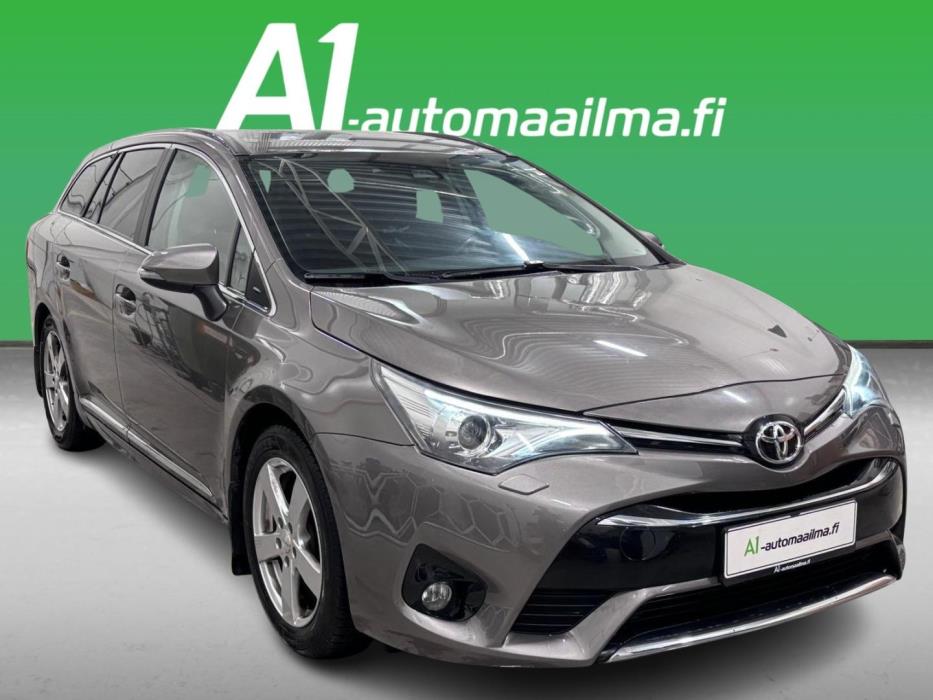 TOYOTA Avensis 2017