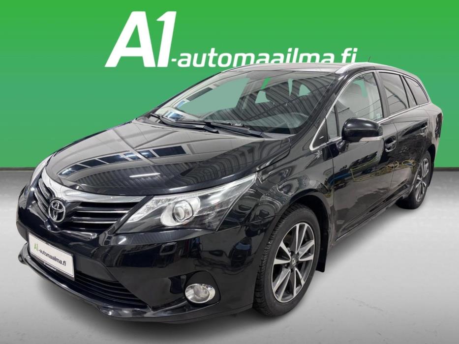 TOYOTA Avensis 2015