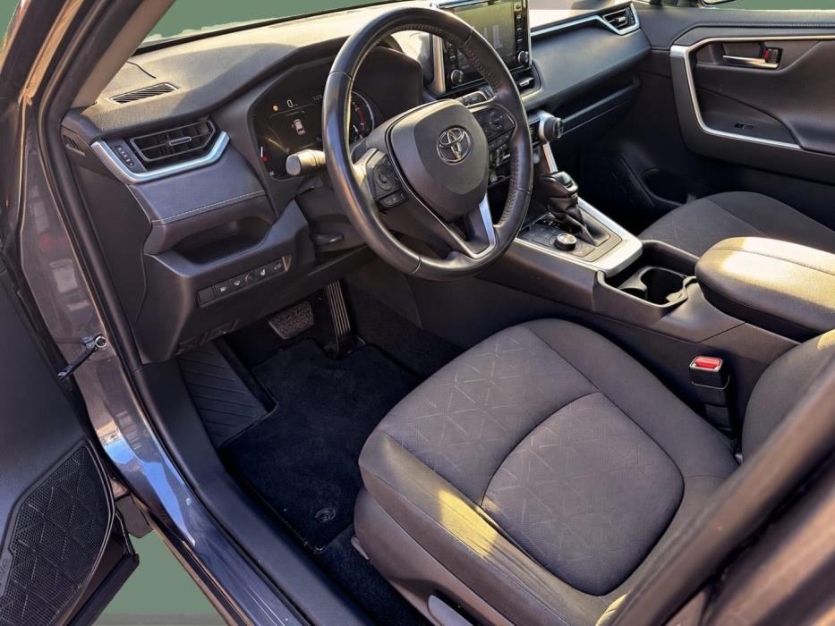 TOYOTA RAV4 2020