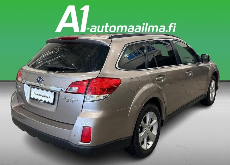 SUBARU Outback 2014