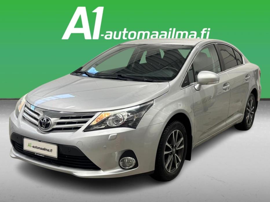 TOYOTA Avensis 2015