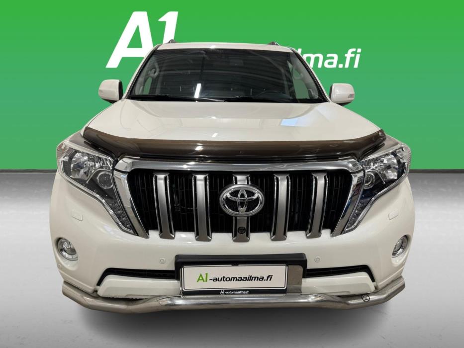 TOYOTA Land Cruiser 2016