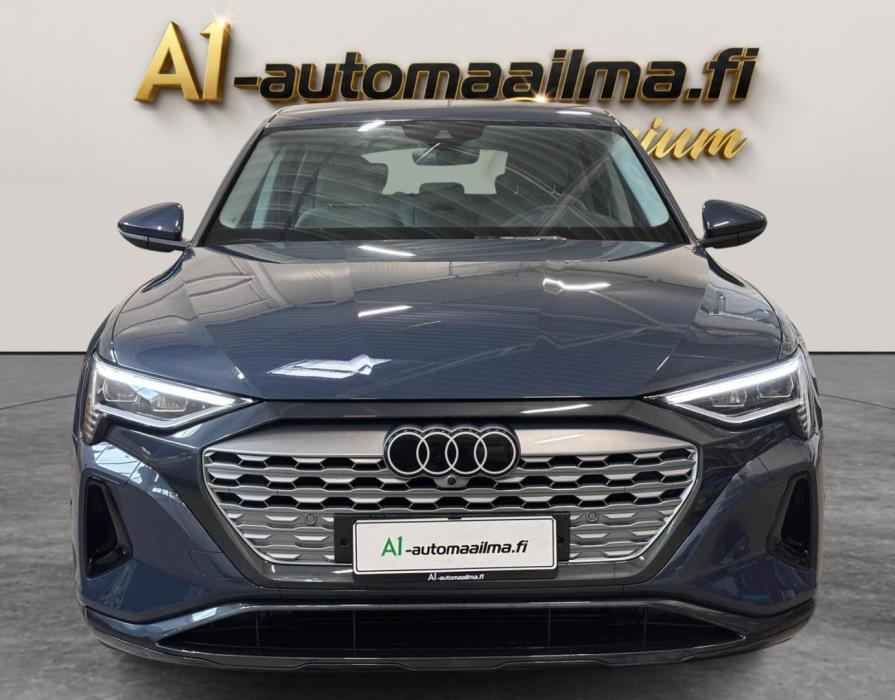 AUDI Q8 e-tron 2024