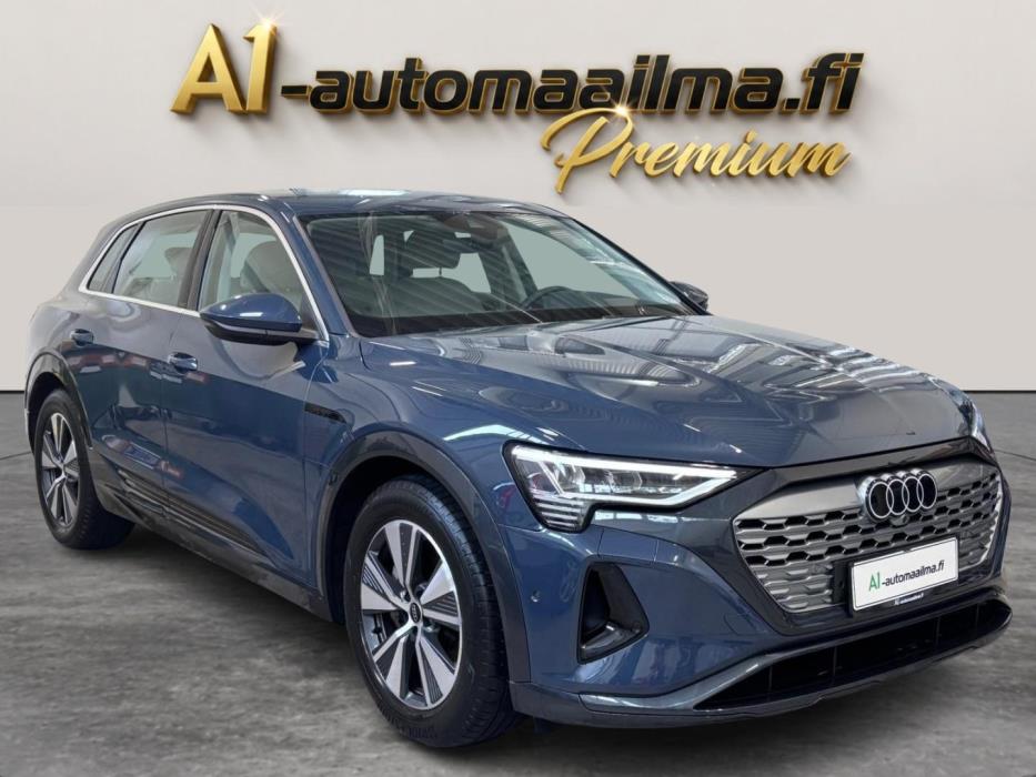 AUDI Q8 e-tron 2024