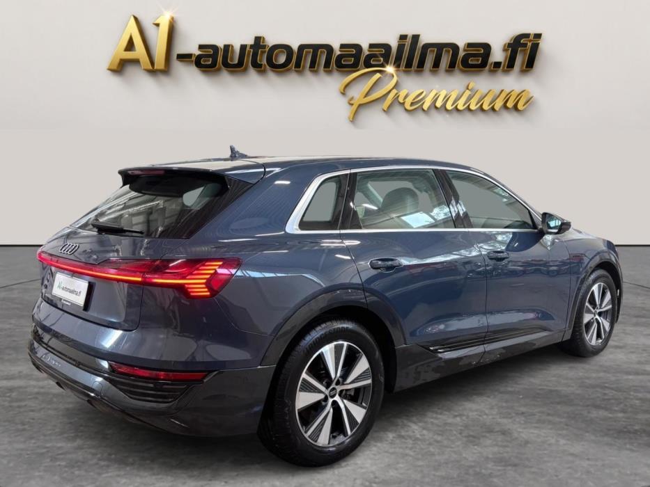 AUDI Q8 e-tron 2024