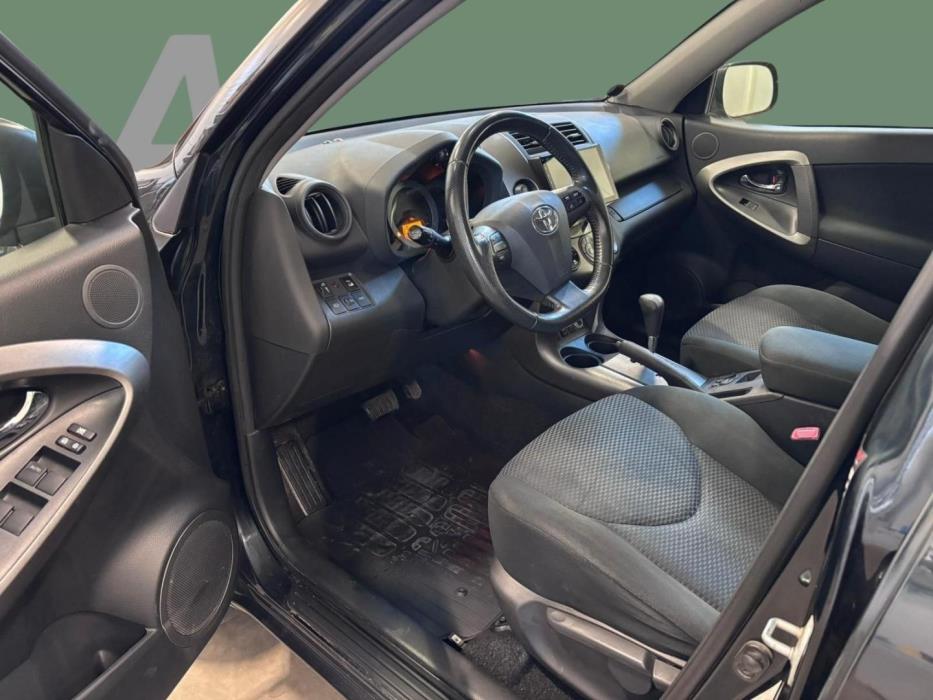 TOYOTA RAV4 2012