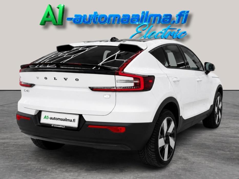 VOLVO C40 2023