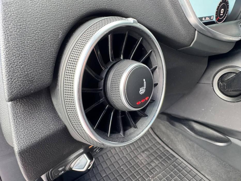AUDI TT 2015