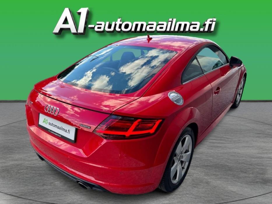 AUDI TT 2015