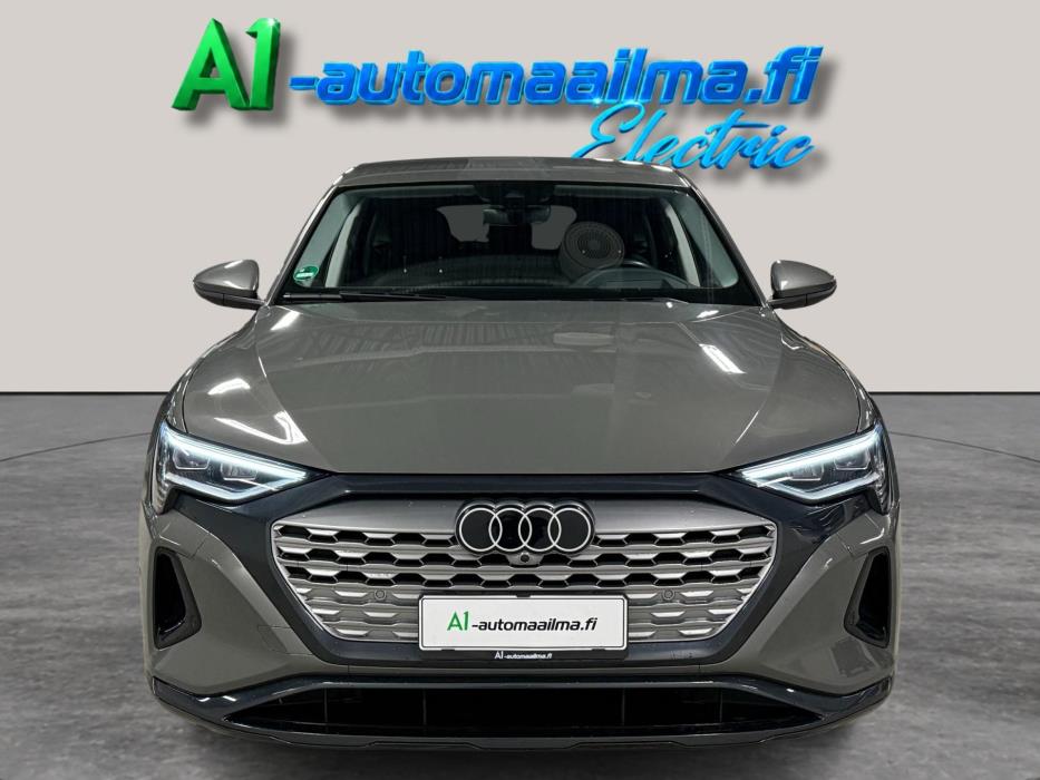AUDI Q8 e-tron 2023