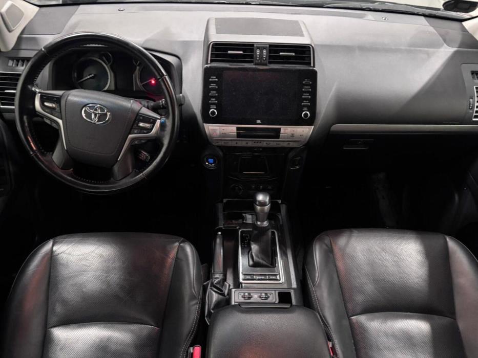 TOYOTA Land Cruiser 2021