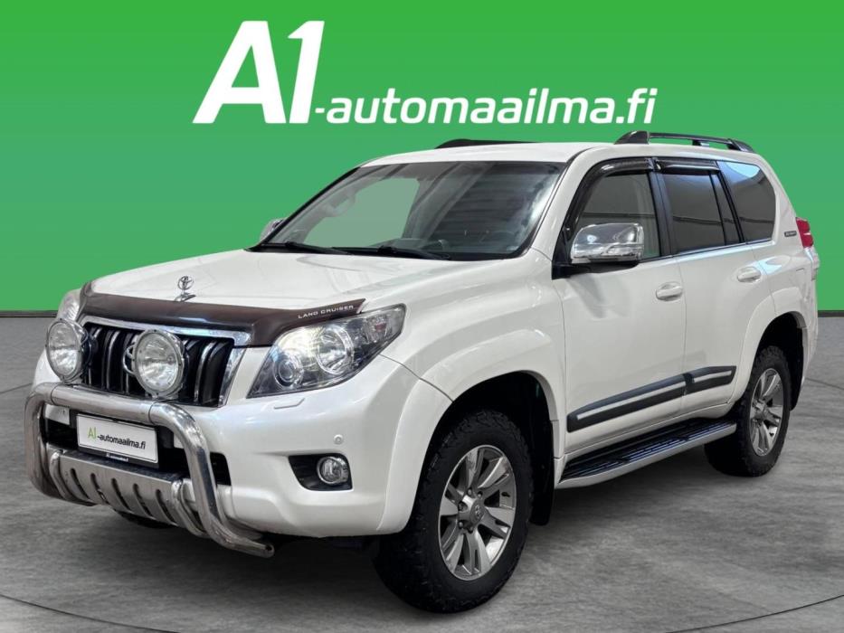 TOYOTA Land Cruiser 2012