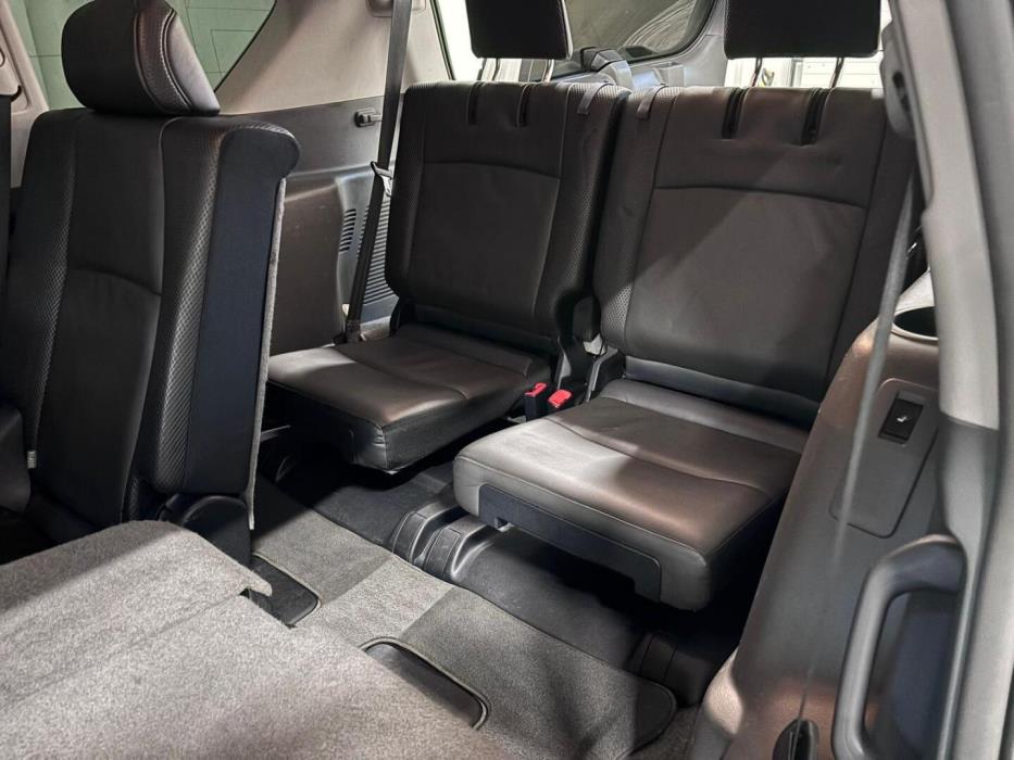 TOYOTA Land Cruiser 2012