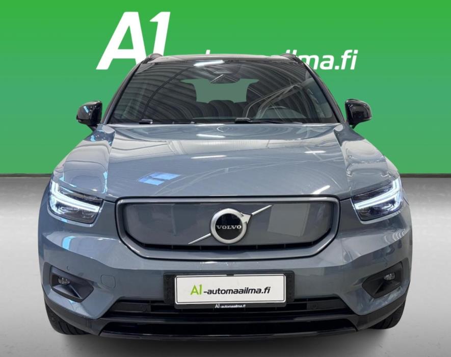 VOLVO XC40 2022