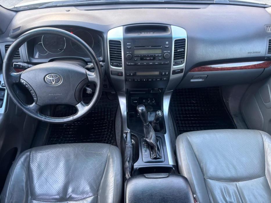 TOYOTA Land Cruiser 2006