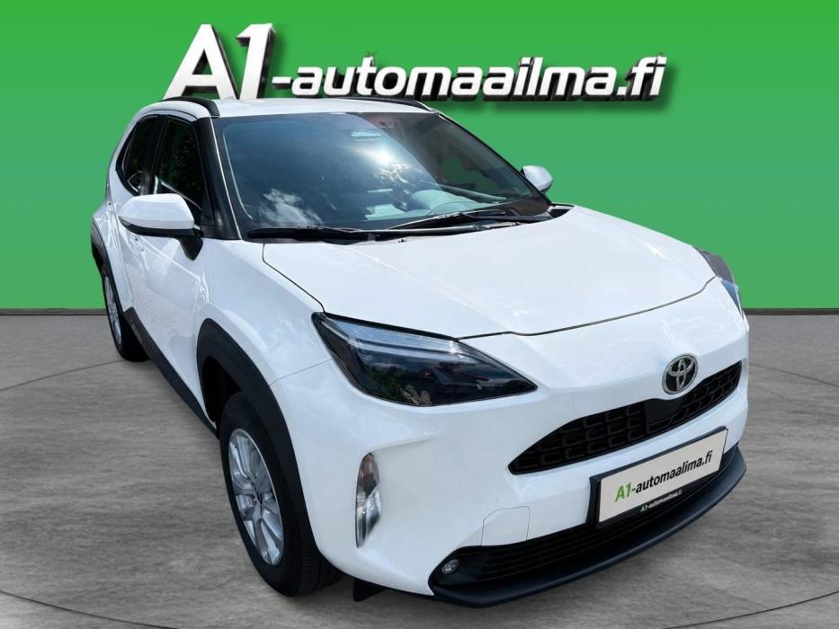 TOYOTA Yaris Cross 2023