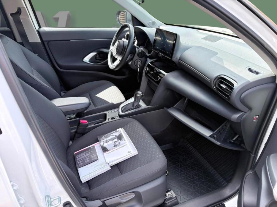 TOYOTA Yaris Cross 2023