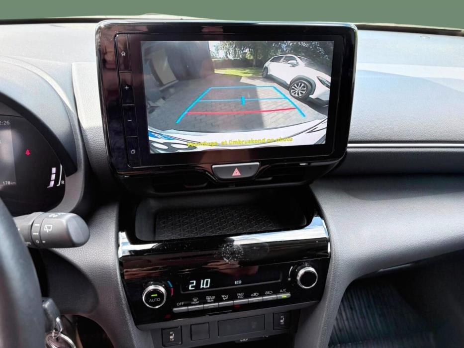 TOYOTA Yaris Cross 2023