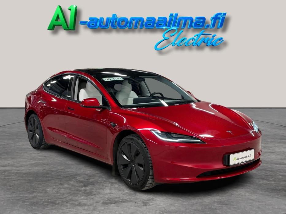 TESLA Model 3 2024