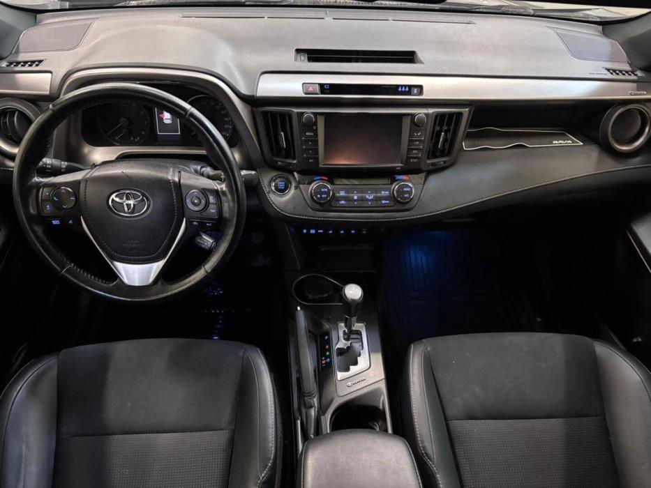 TOYOTA RAV4 2017