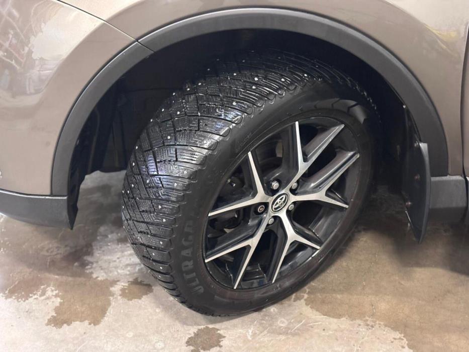 TOYOTA RAV4 2017