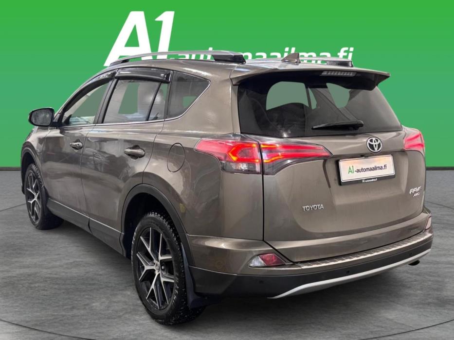 TOYOTA RAV4 2017