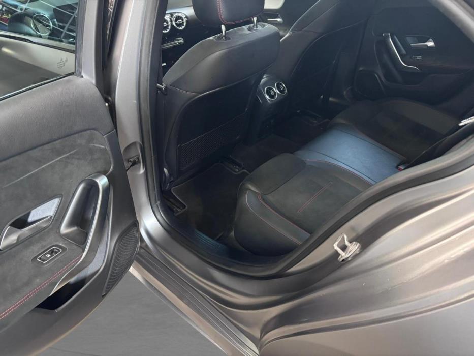 MERCEDES-BENZ A 2020