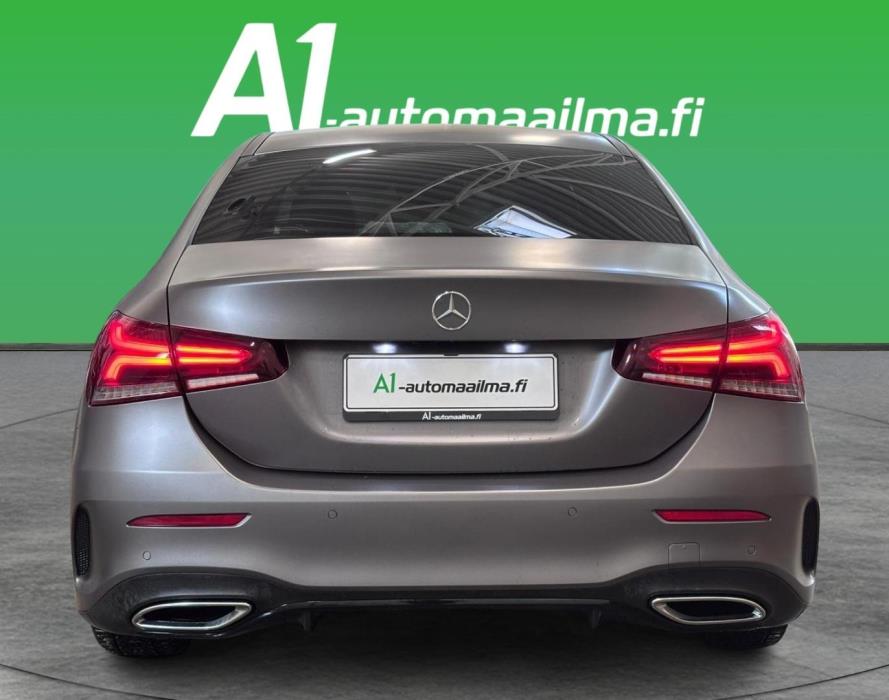 MERCEDES-BENZ A 2020