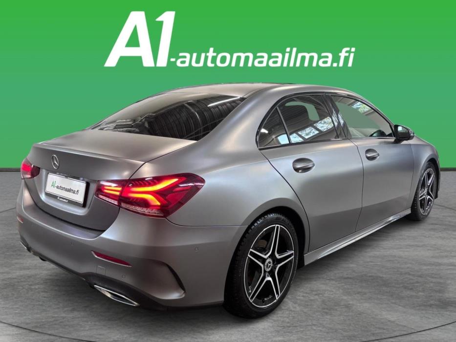 MERCEDES-BENZ A 2020