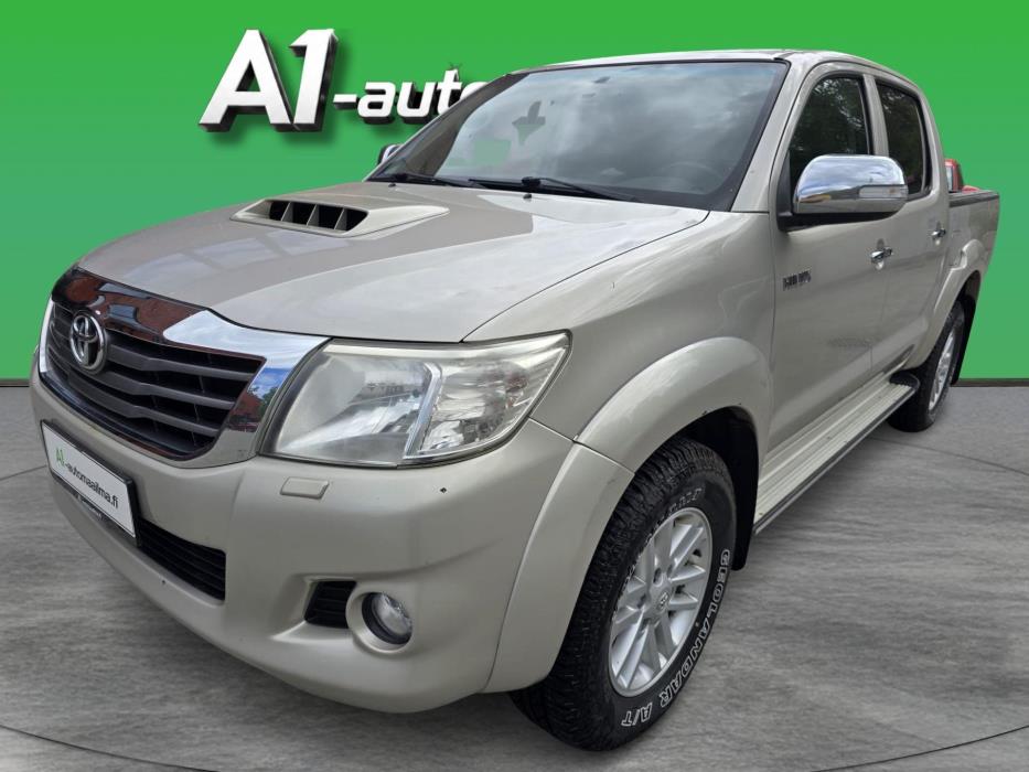 TOYOTA Hilux 2013