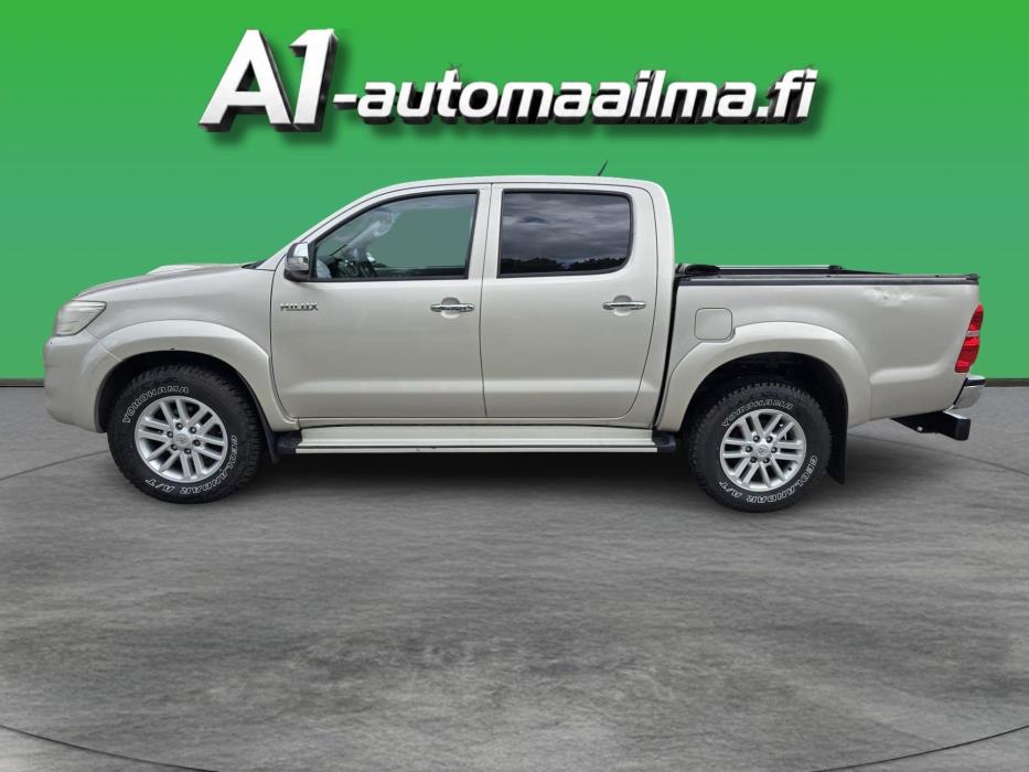 TOYOTA Hilux 2013