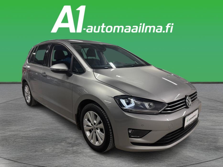 VOLKSWAGEN Golf Sportsvan 2015