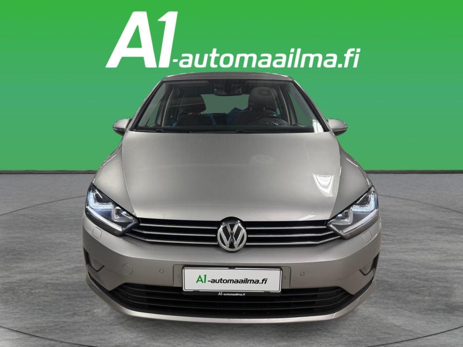 VOLKSWAGEN Golf Sportsvan 2015