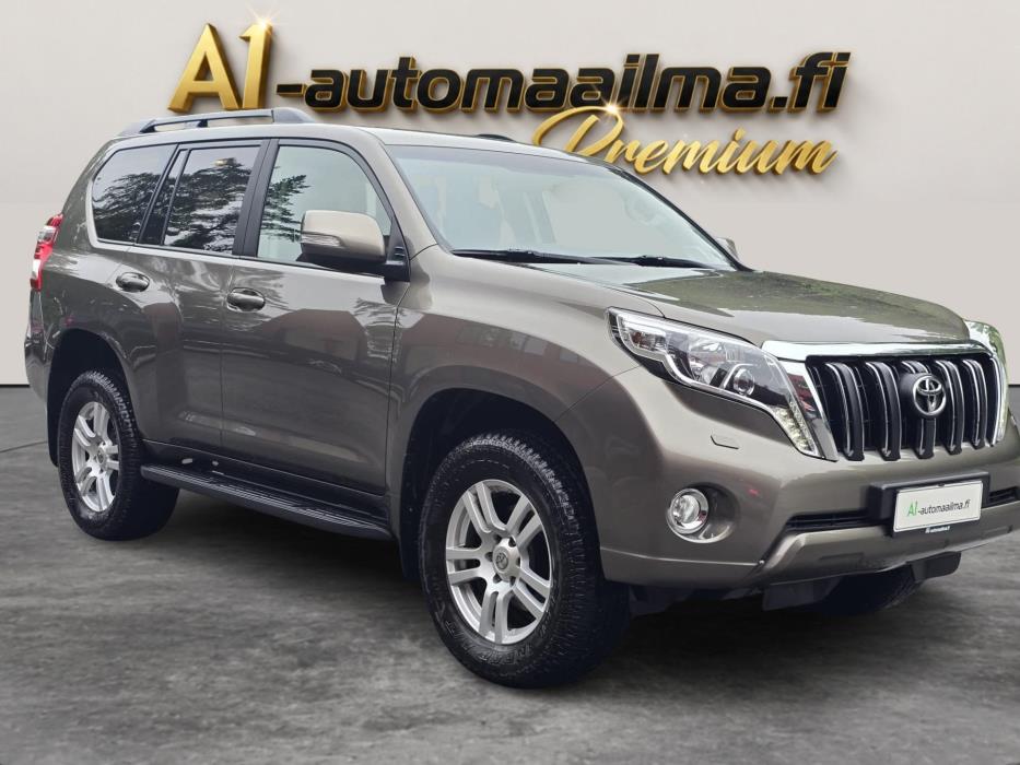 TOYOTA Land Cruiser 2017