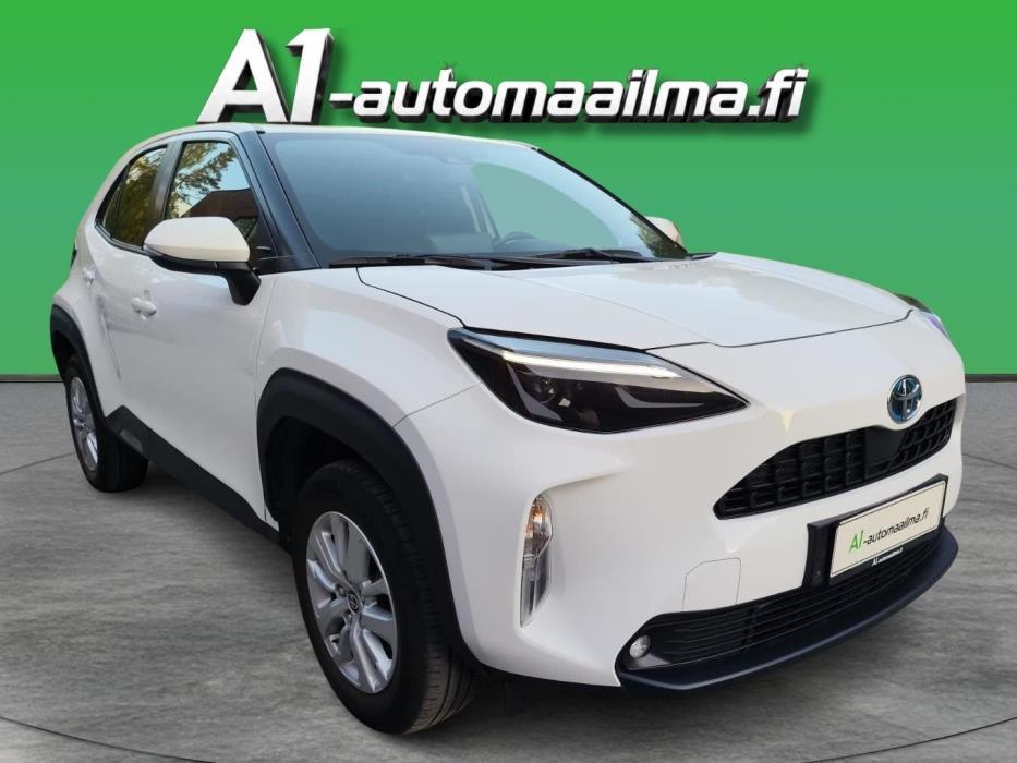 TOYOTA Yaris Cross 2024