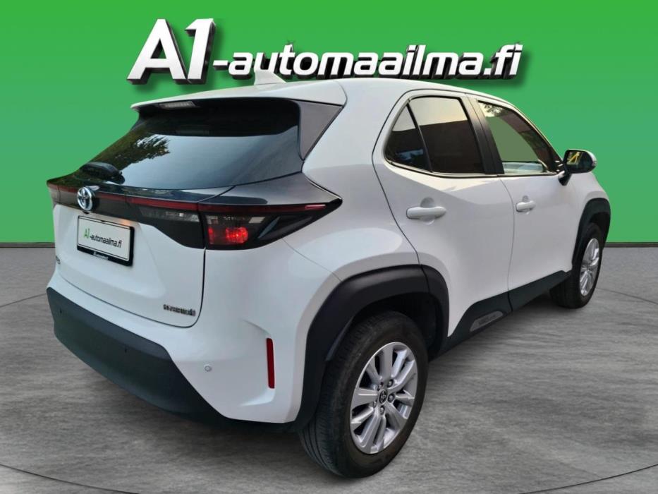 TOYOTA Yaris Cross 2024