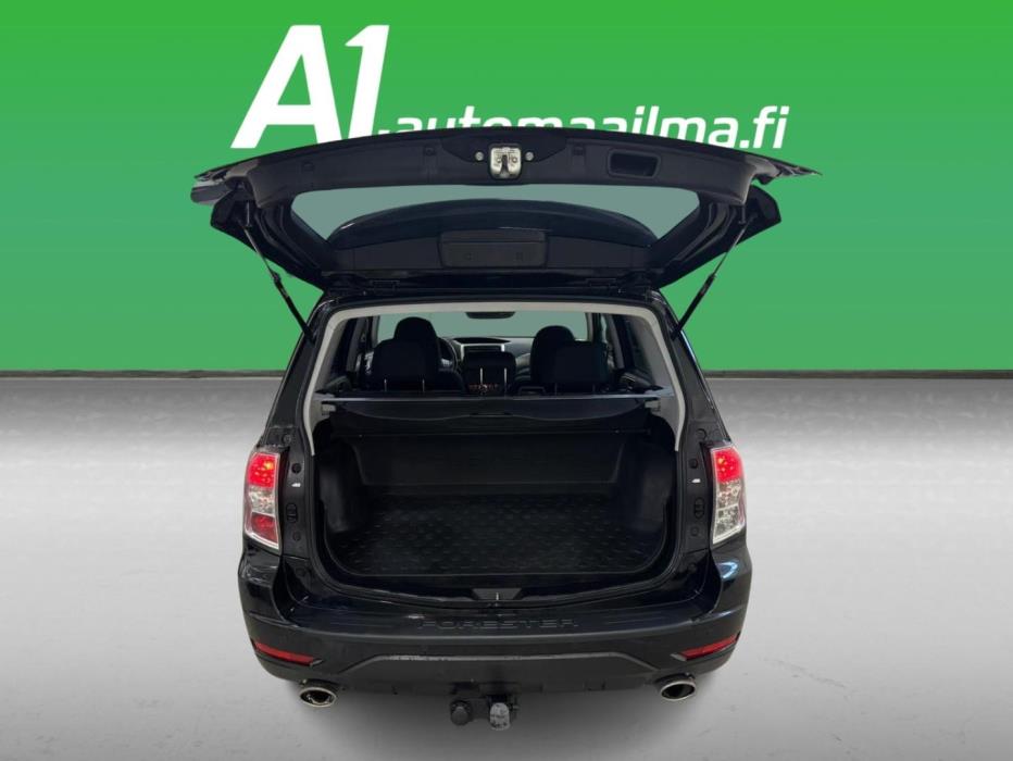 SUBARU Forester 2010