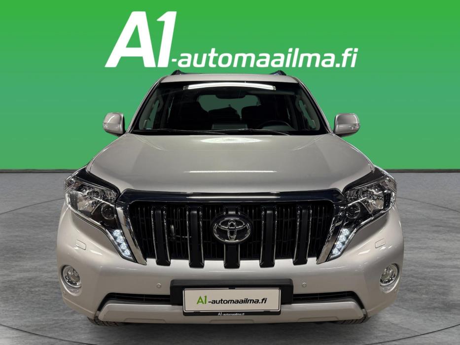 TOYOTA Land Cruiser 2017