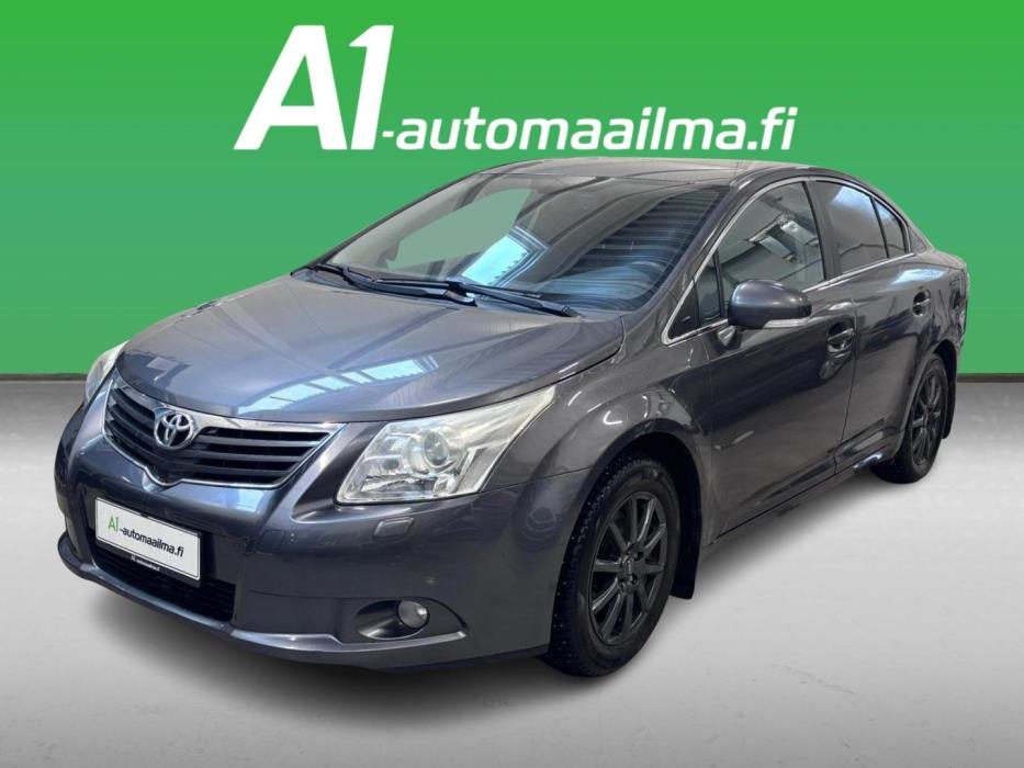 TOYOTA Avensis 2012
