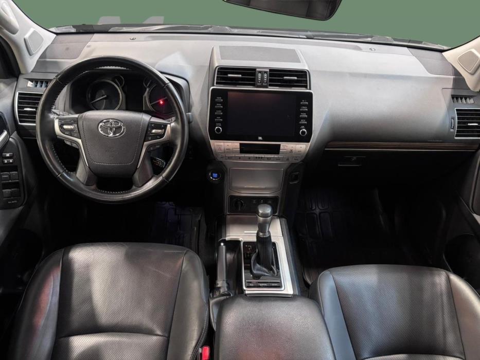 TOYOTA Land Cruiser 2022