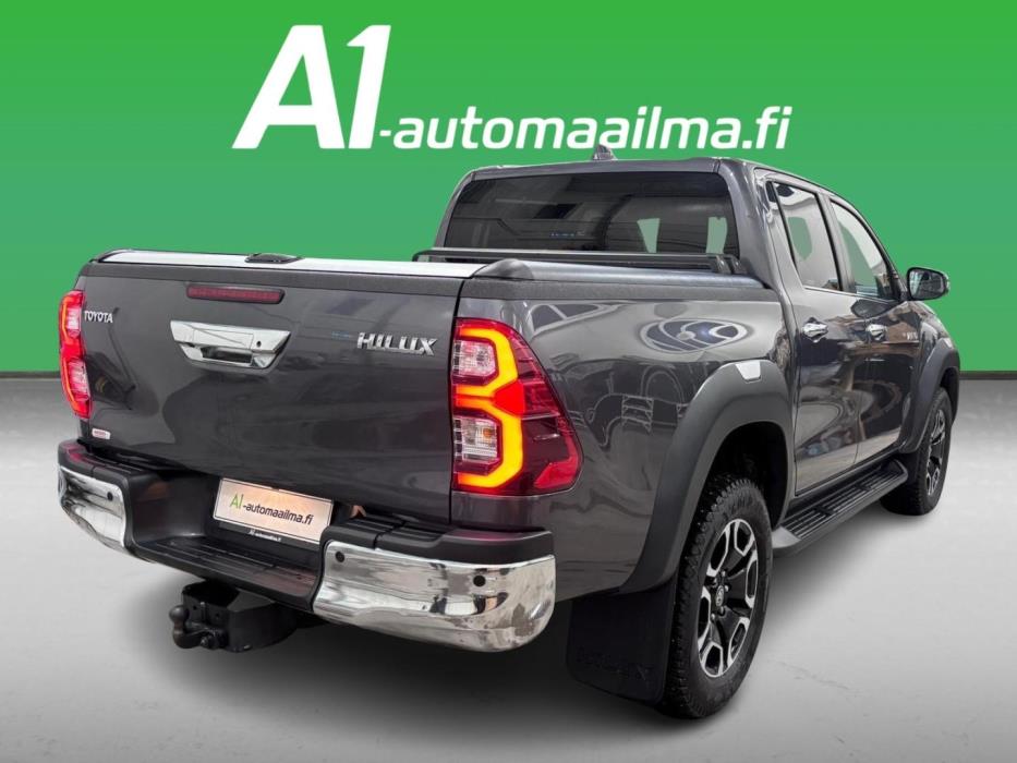 TOYOTA Hilux 2022