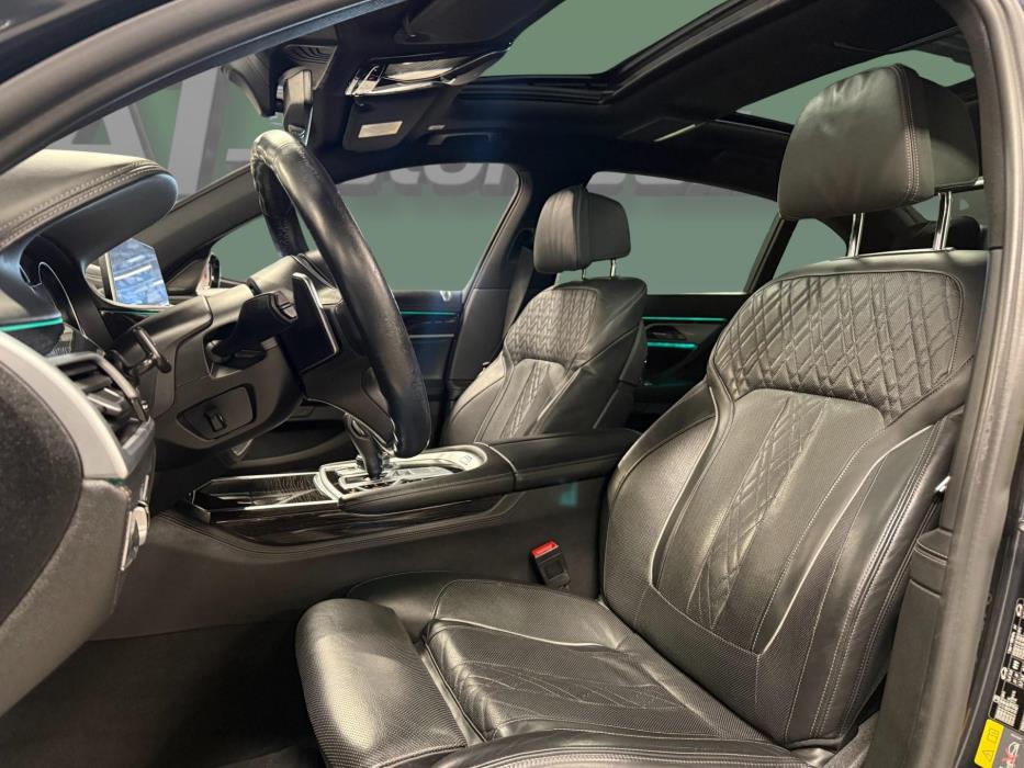 BMW 740 2017