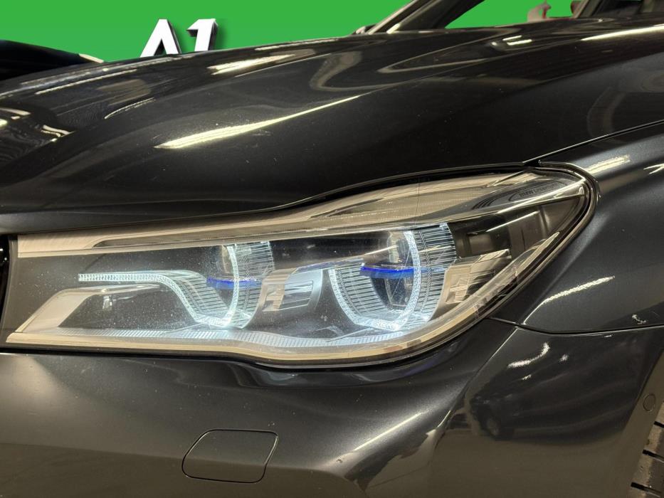 BMW 740 2017
