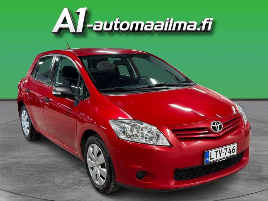 TOYOTA Auris 2010
