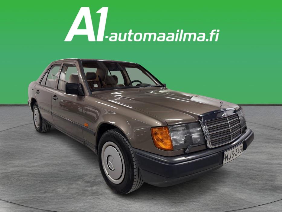 MERCEDES-BENZ 200 1989