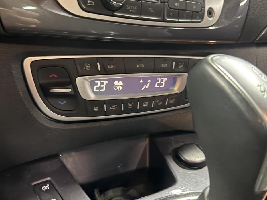 RENAULT Scenic 2015