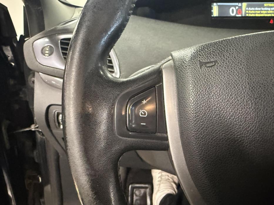 RENAULT Scenic 2015