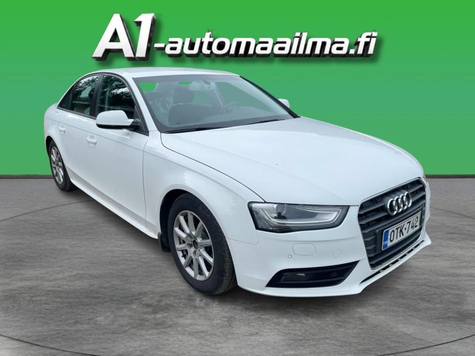 AUDI A4 2012
